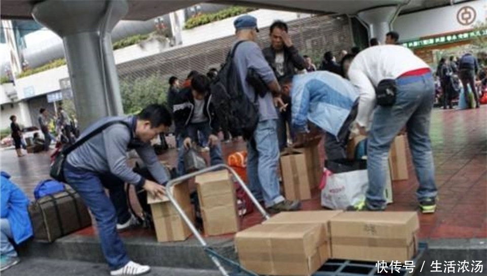  「罗湖口岸」深圳罗湖口岸实拍：人流量每天达20多万，还有深圳