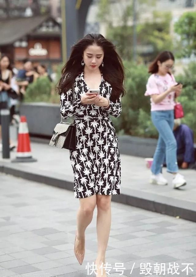 韵味■街拍小姐姐气质柔雅美丽大方,时尚大气很有韵味
