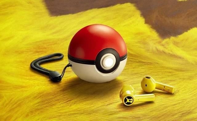 『穿搭指南』资讯丨泫雅示范 MLB 春日穿搭,可盐可甜,魅力难挡!