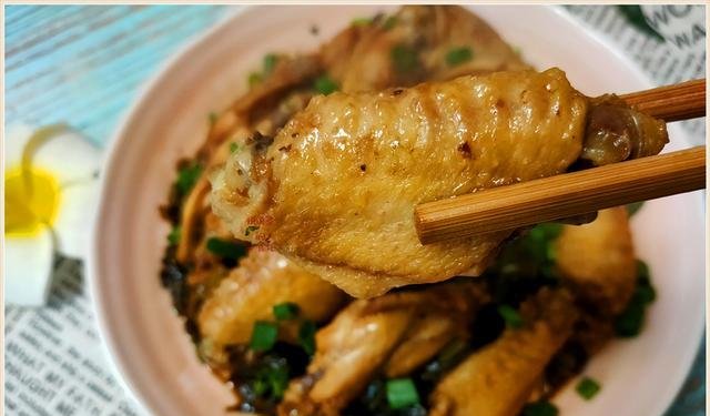 「别总」别总给孩子吃可乐鸡翅了，换种新吃法，少油低糖，健康美味又解腻