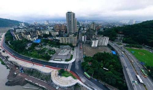  【gdp】中国GDP新格局，广东省半年已突破五万亿，重庆突破一万