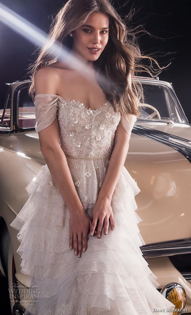 当香车碰上美女场景 让人乐不思蜀 看欧美美女梦幻演绎