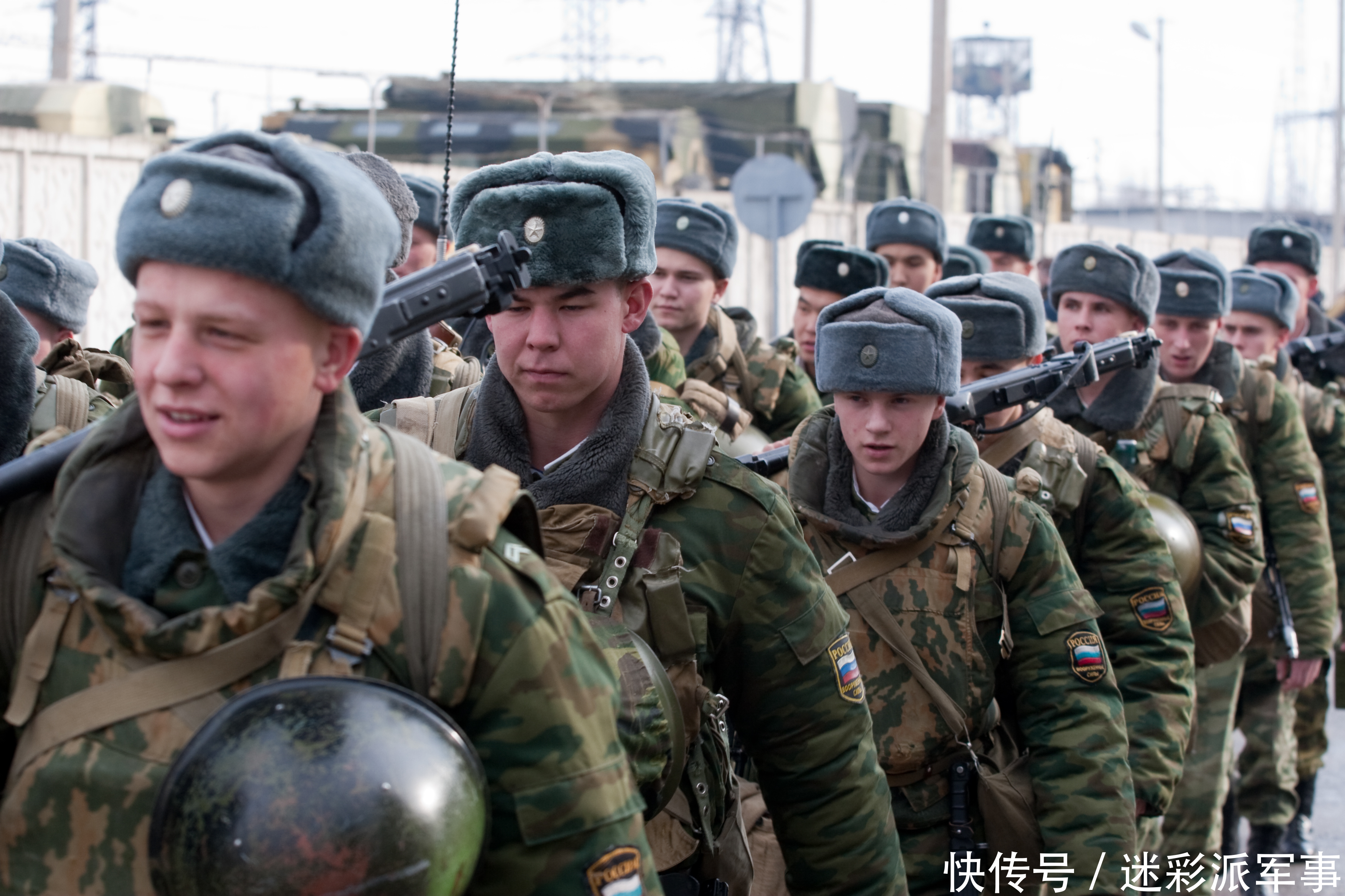 俄罗斯军队最奇葩的一点 军官数量拖垮部队 连