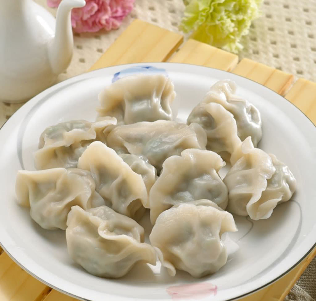 韩国人向中国人炫耀年夜饭,中国人就笑笑不说