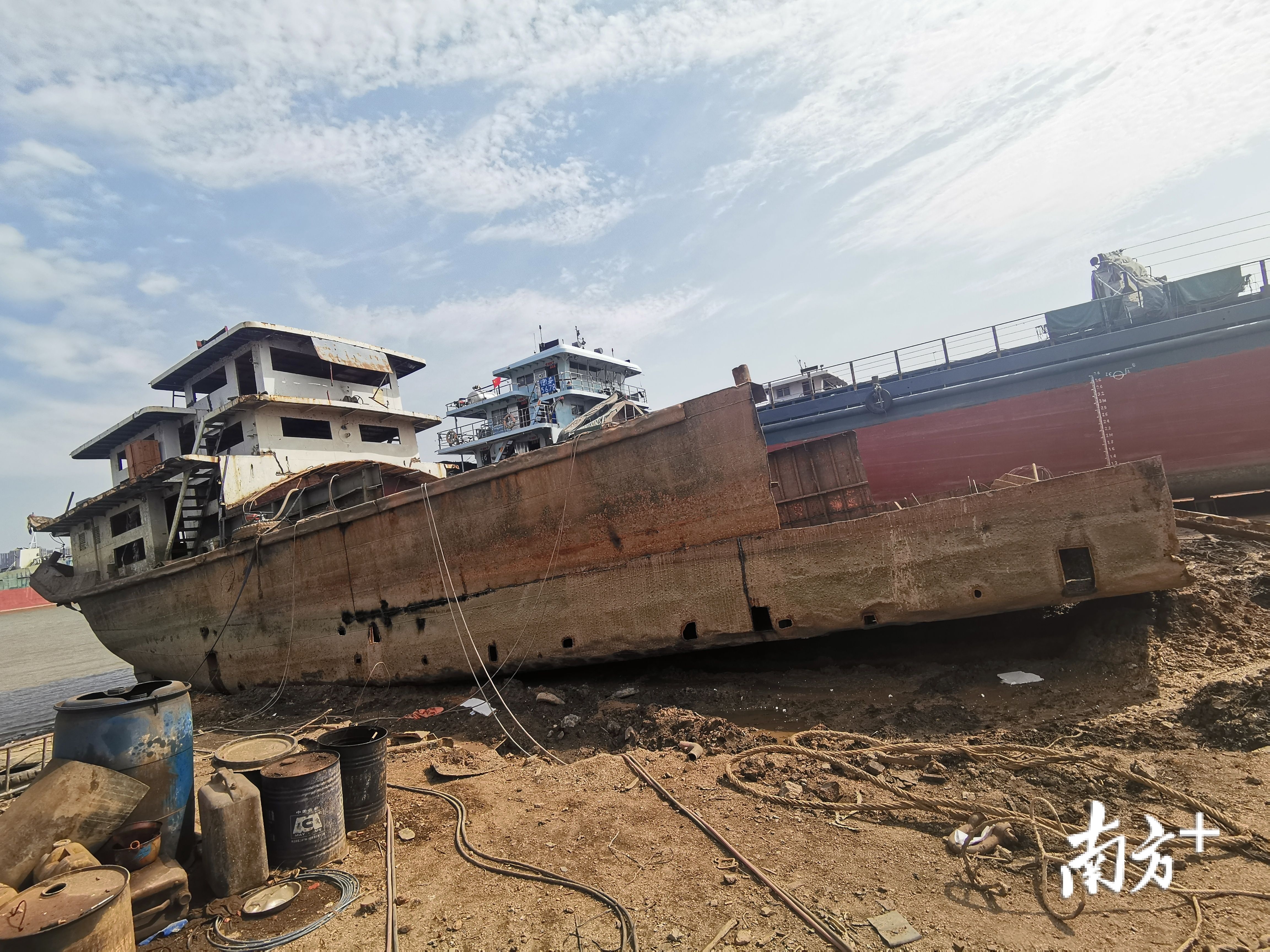  「运输船」价值128万的运输船不翼而飞，中山海警侦破船舶盗窃案