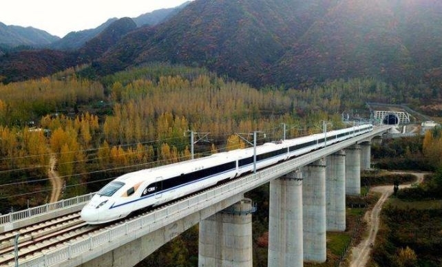  唯一：我国唯一一个市市通高铁的省份 ，还是最“绿”的大省