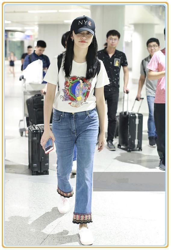 姚晨不得了!38岁穿8岁小姑娘的花边裤,网友:简直换了一个人!