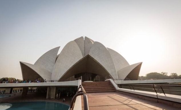 唯一将九大宗教融合的教派,寺庙无任何神像,一股清流圣洁如莲