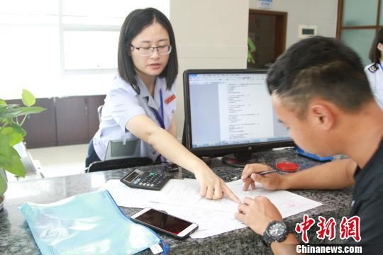  「事业性收费」新年起一批新规将实施，这些钱以后可以省下了！