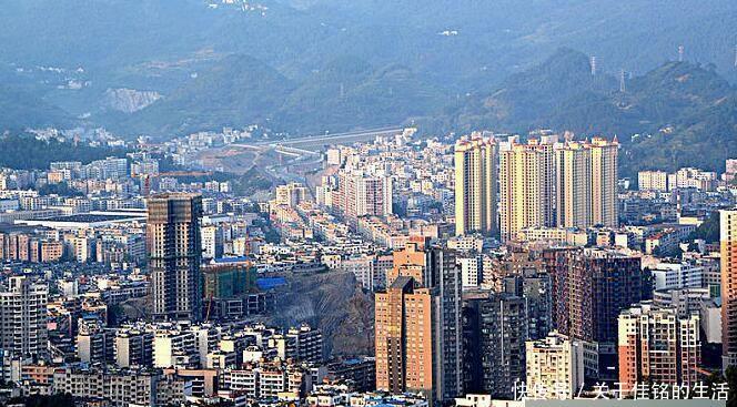  [经济总量]西南地区的4个省，除了省会，柳州和遵义谁才是第一城