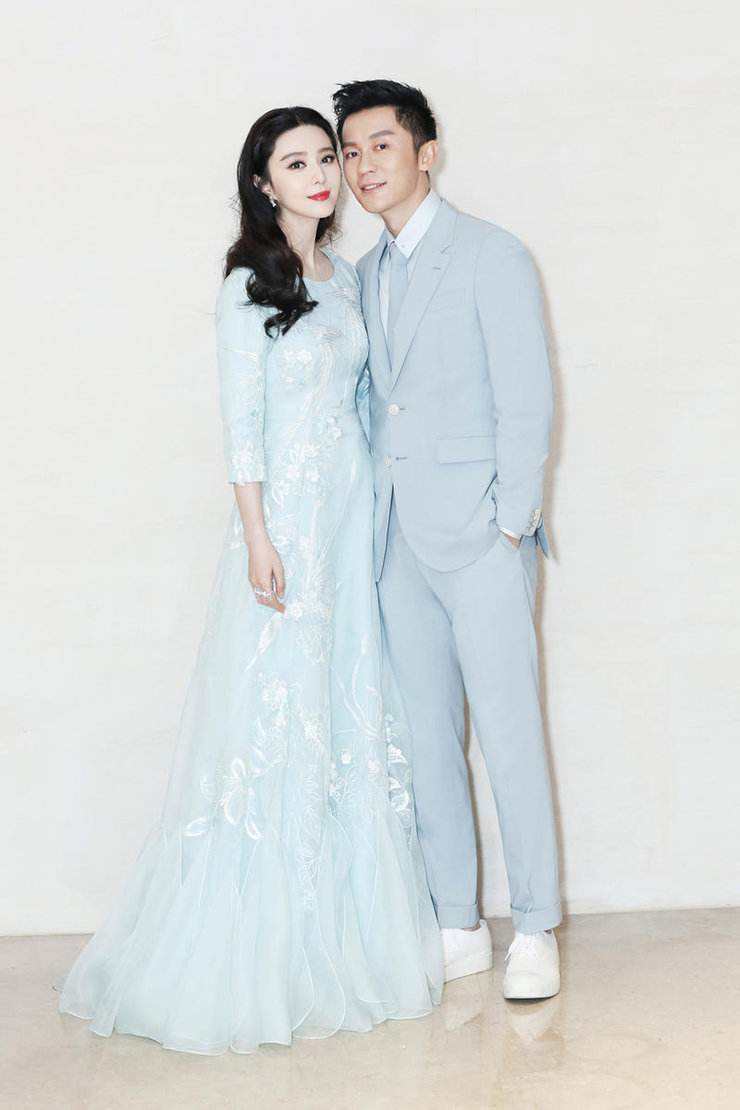 又一明星朋友圈疑似被爆,曾在六月发心酸文,暗示两人已经分手!