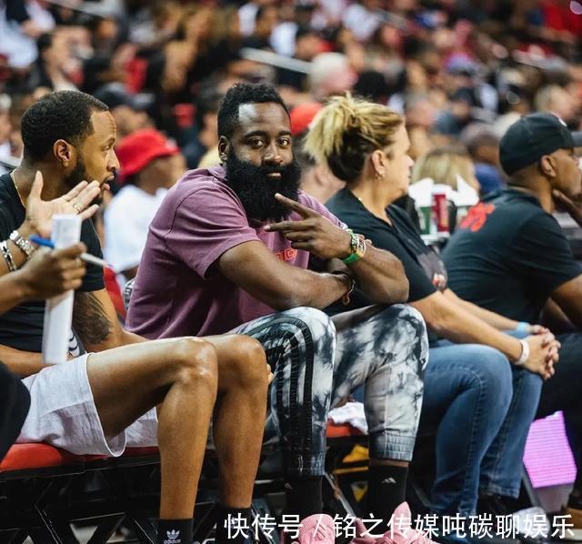 [战靴]NBA球员上脚：哈登4代张飞配色，洛瑞的总冠军战靴很帅！