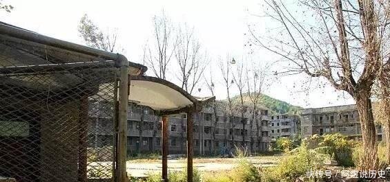 秦岭一小镇布局四家兵工厂，“小香港”成空城，墙上卫兵职责犹在