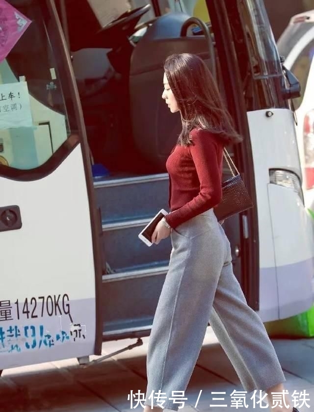  【显得】高跟鞋简约时尚，带给女性曼妙的好身姿