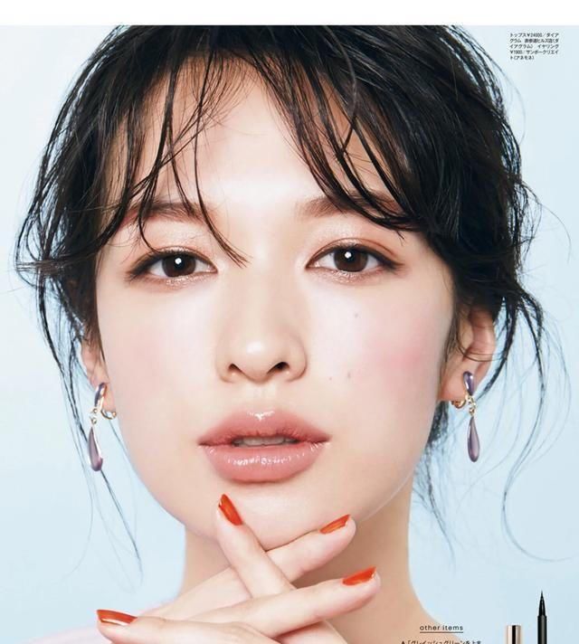 『用来上粉底』好底妆占比整个妆容70%，化不好一个底妆，是你忽视了这些点