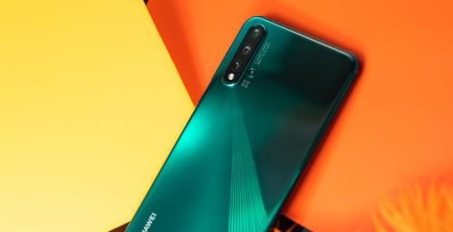  麒麟：8GB+麒麟980，高端华为沦为千元机，当初2999！