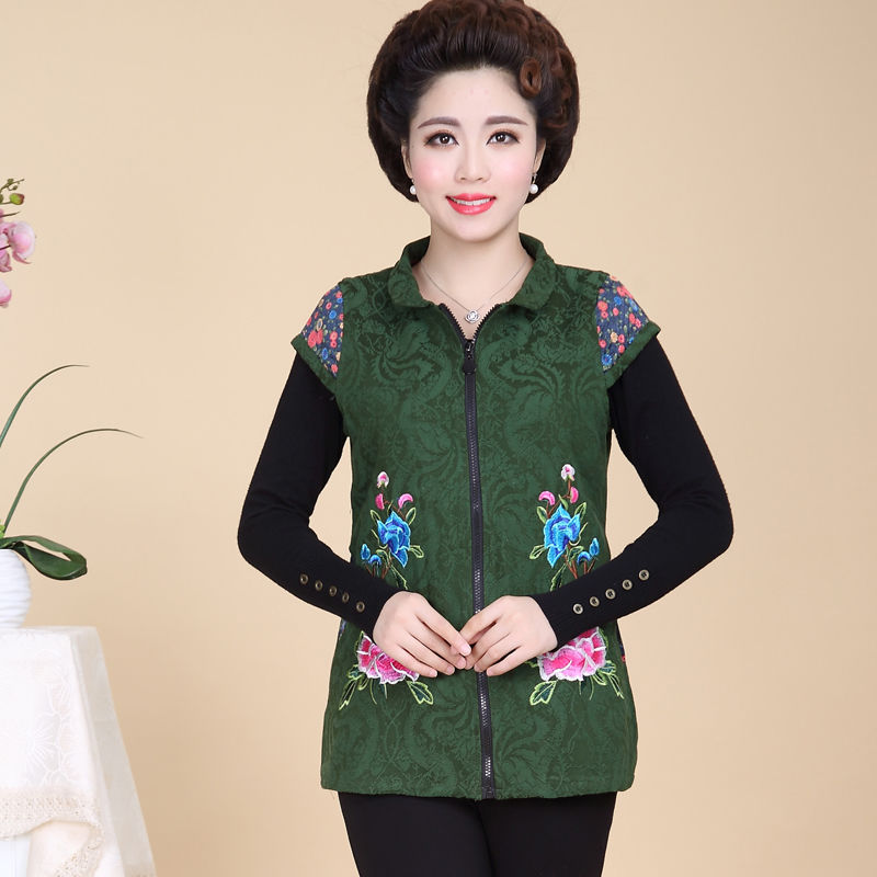 初秋季节别乱穿了，现在都流行“洋气衫”穿上显瘦又减龄呢