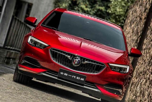 「独立」车长4米9前后独立悬挂,标配9AT变速箱,还买什么雅阁帕萨特