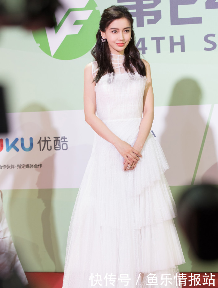 杨颖太会玩了，把“卫生纸”剪成仙女裙，但发型搭配瞬间老5岁！