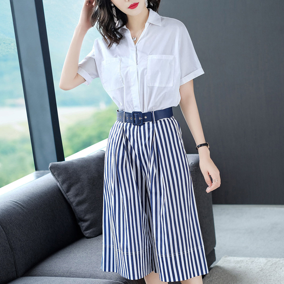 有一种阔腿裤套装,搭配尖头鞋,比连衣裙还好好看百倍