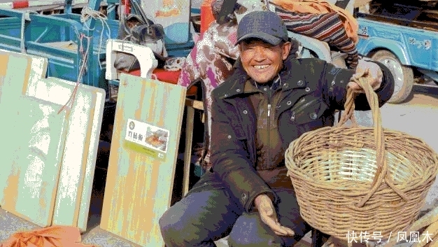 现在的农村，这3行很吃香，不仅能挣钱而且也很体面，村干部都支