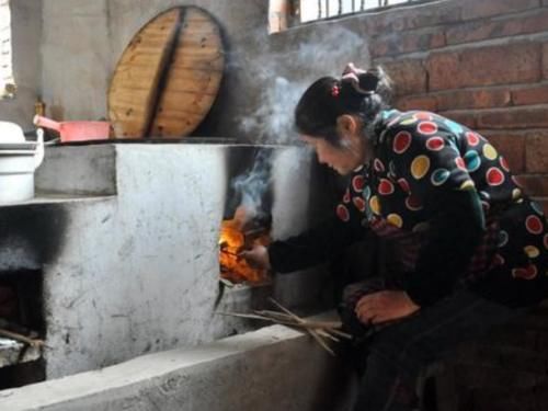  「专家建议」农村的土灶该不该拆掉？专家建议拆除，听听农民怎