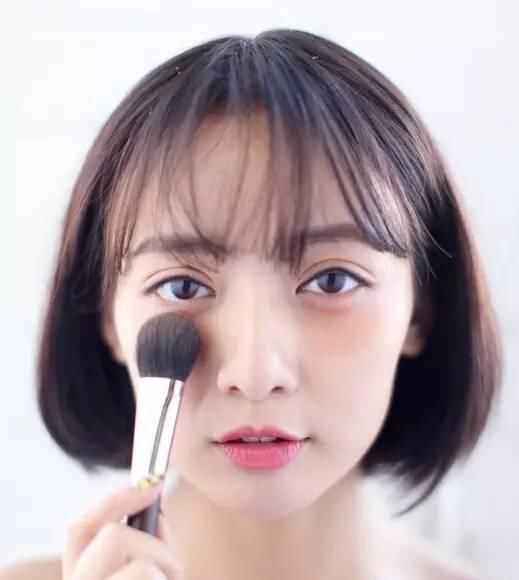  「爱心」腮红不会涂？那就毁了一张脸的妆。