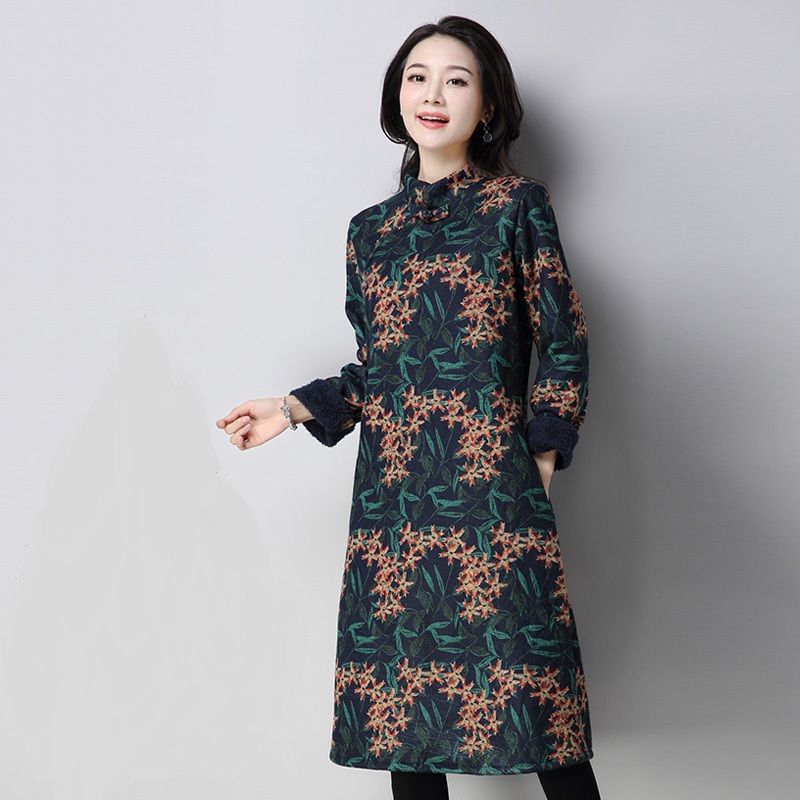 凌晨刚上新的棉衣裙，谁穿谁美!比羽绒服更耐看，妈妈立马买3件