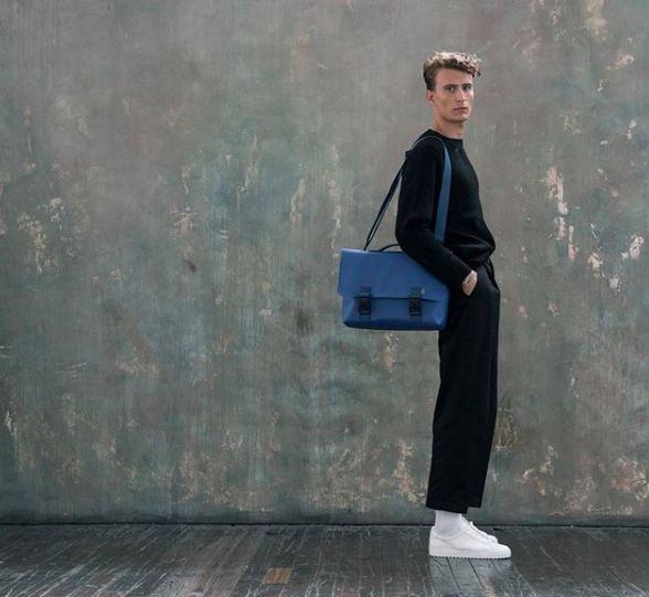 没有北极狐、没有 Herschel …爆灯推荐这款小众包包