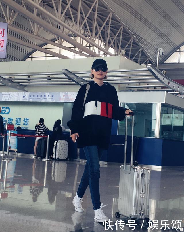 42岁的梅婷和蒋勤勤，年轻时美得难分胜负，如今同框一眼定输赢