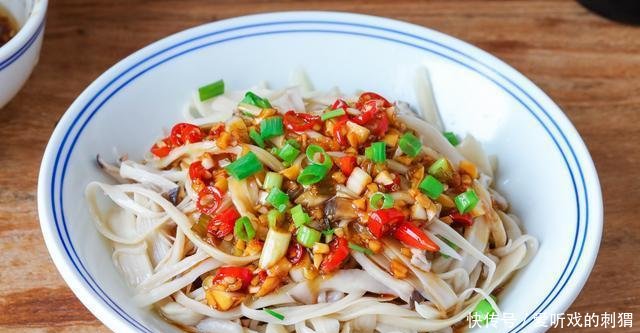  春天：春天最馋的一道便是它，低脂解馋，晚餐吃没负担