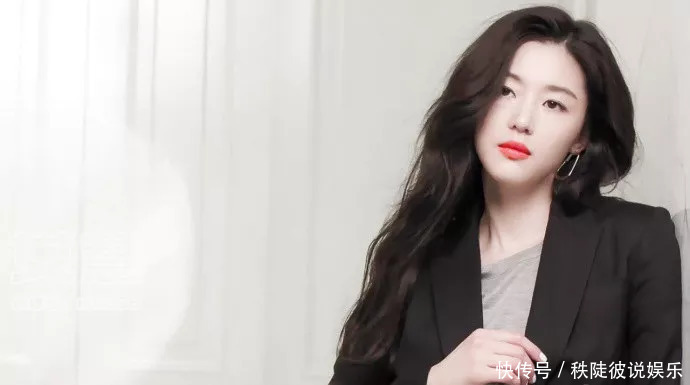 同样是辣妈，杨幂撞衫全智贤，网友中国人的穿法韩国人表示佩服