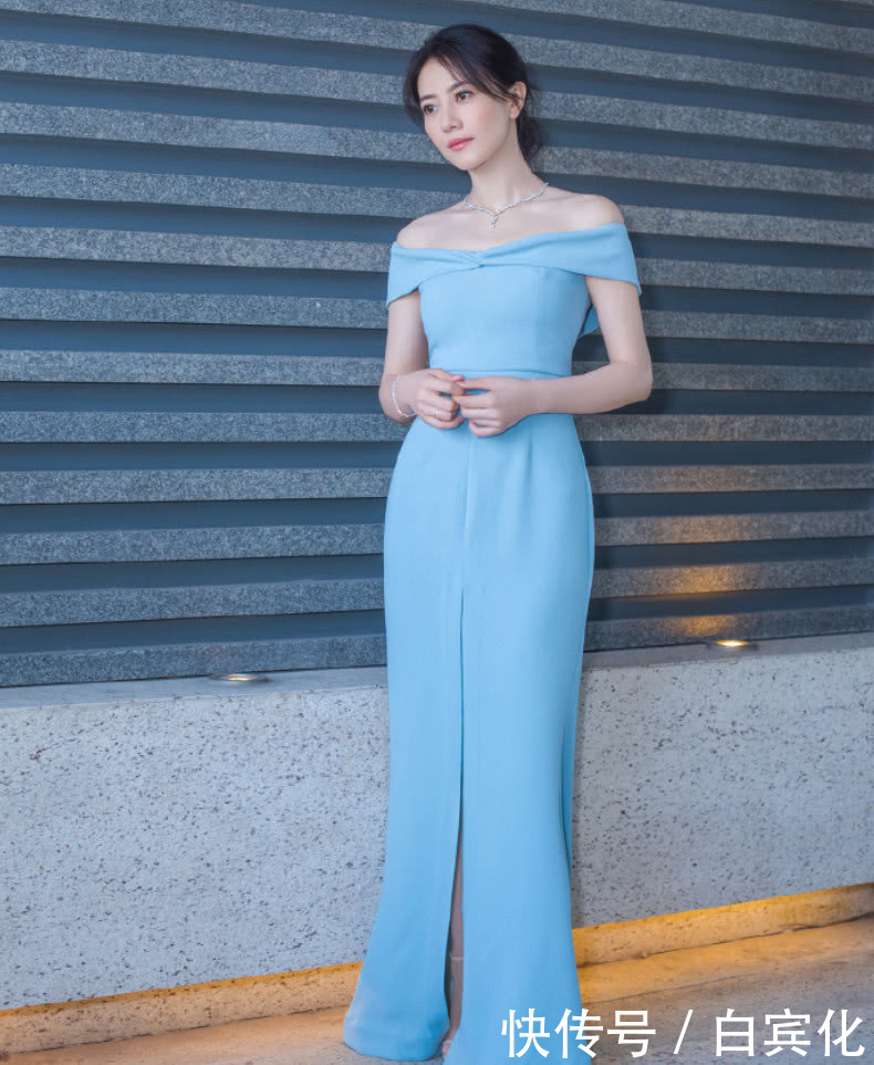 高圆圆穿性感“葫芦裙”，却不小心暴露身材缺陷，小短腿