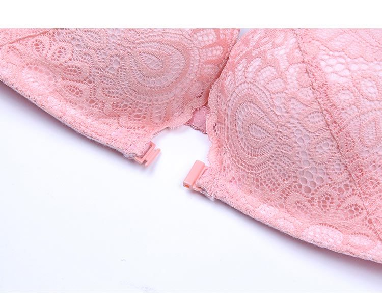 现在的多数女人不穿传统文胸了!如今流行“前扣式”，穿脱特方便