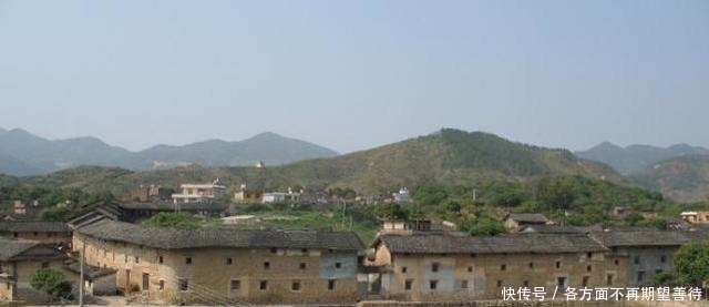 世界上最大土楼,占地34650平方米,最多时楼内住1300多人