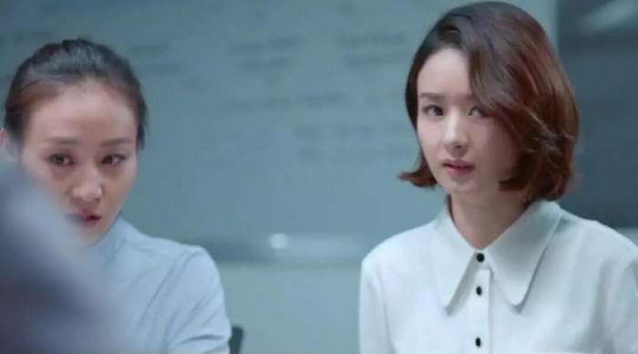 赵丽颖广告花絮流出, 脸肿得像个橡胶人, 网友: 刚打完针就出来啦