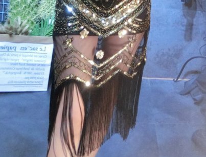 女人太丰满不好看?看下图女人穿“流氓裙”,性感妩媚有女人味