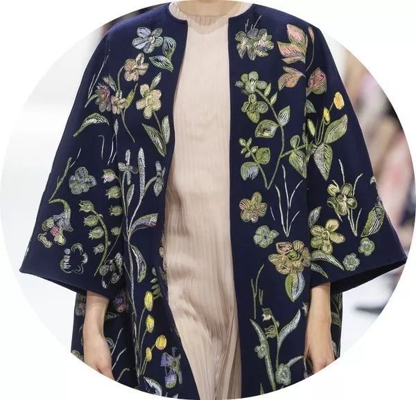 迪奥究竟有什么魔法让景甜如此着迷?