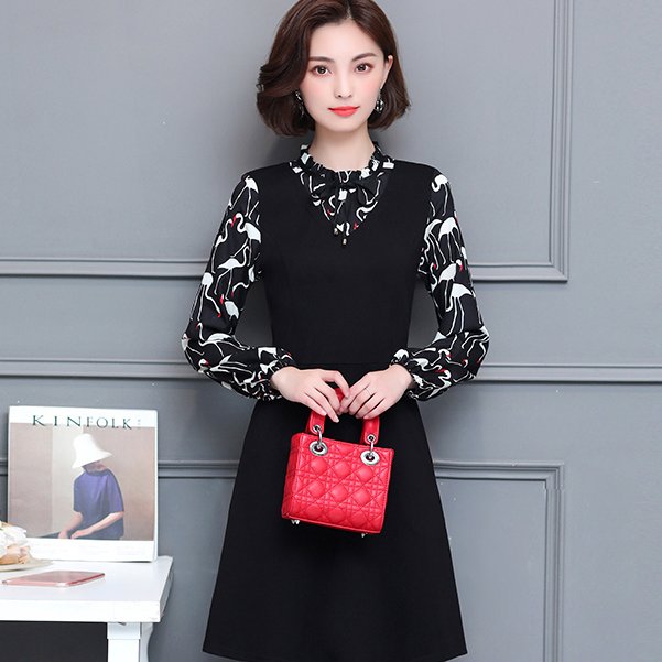 60后这种衣服现在要记得穿，款式精致超好看，让你穿出年轻态