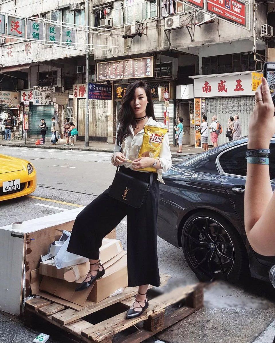 初秋穿阔腿裤，这3款绝不能碰!谁穿谁矮胖...