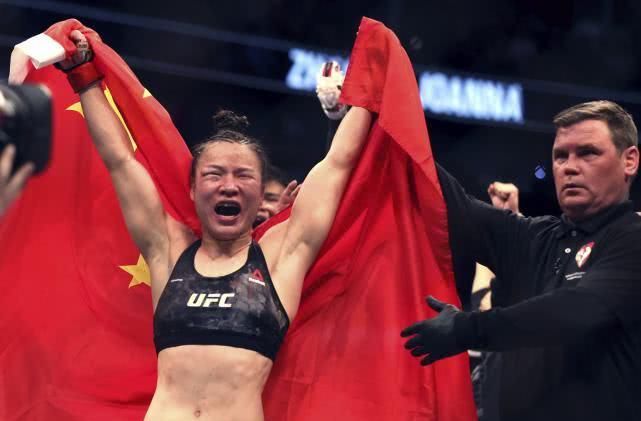 『有多强』张伟丽夺得的UFC冠军水平有多强?地下格斗王曾挑战UFC,预选赛就被痛揍