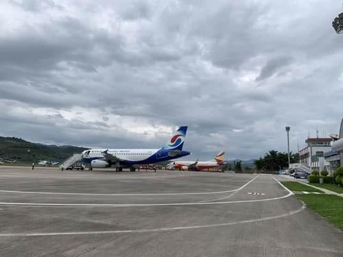 世界上最“冷清”的机场，每天只有一趟航班，飞机起飞就下班！