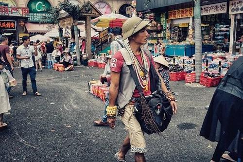 1000万越南盾,在越南能玩几天?看当地美女怎么说