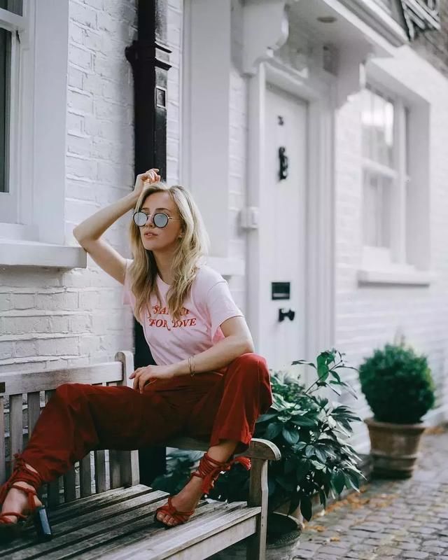 初代博主，最爱的还是她-换季穿衣没灵感?从她身上能找到!