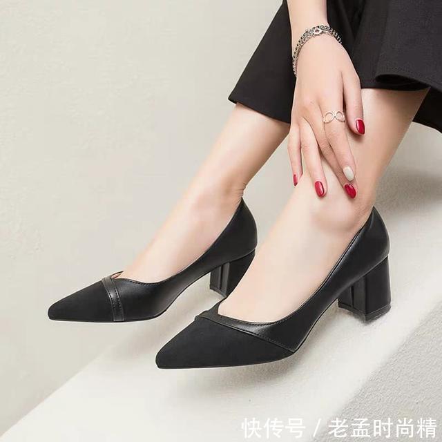  [女性]职场女性必备的5款高跟鞋，款款都美到心坎里，怎么搭都好看！