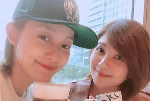 明星经纪人与粉丝的聊天记录，看过才知水深，梁静茹冤吗