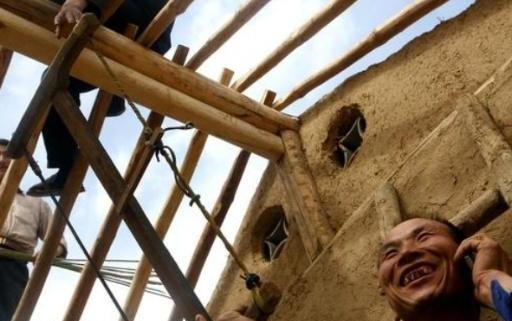  土瓦@为何现在农村“屋顶用彩钢的”不用以前的瓦？看看你就知道