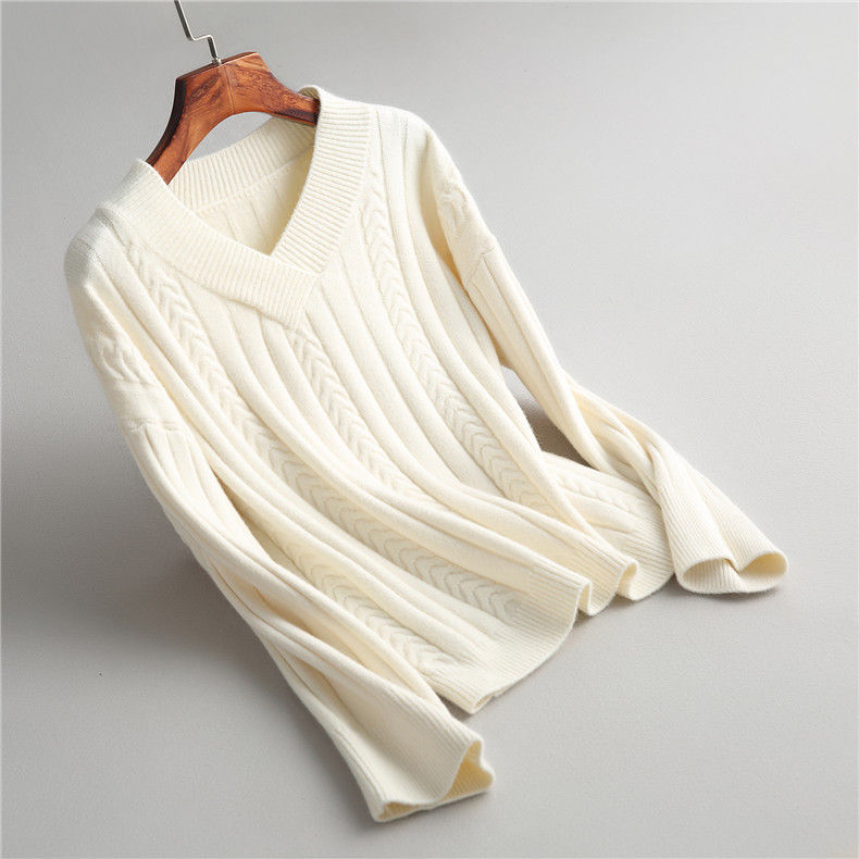 这才是早秋流行“小衫+半裙短小”，赶紧来看看下面女人，超美嫩