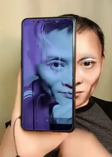 90后美女仿妆马云，最终效果让人提出质疑，这就是本人吧？