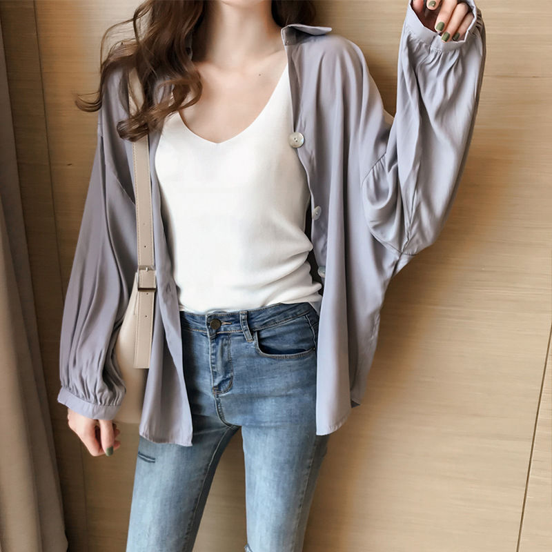 立秋后别只会穿开衫?聪明的女人已穿上薄外套秋装，洋气又减龄